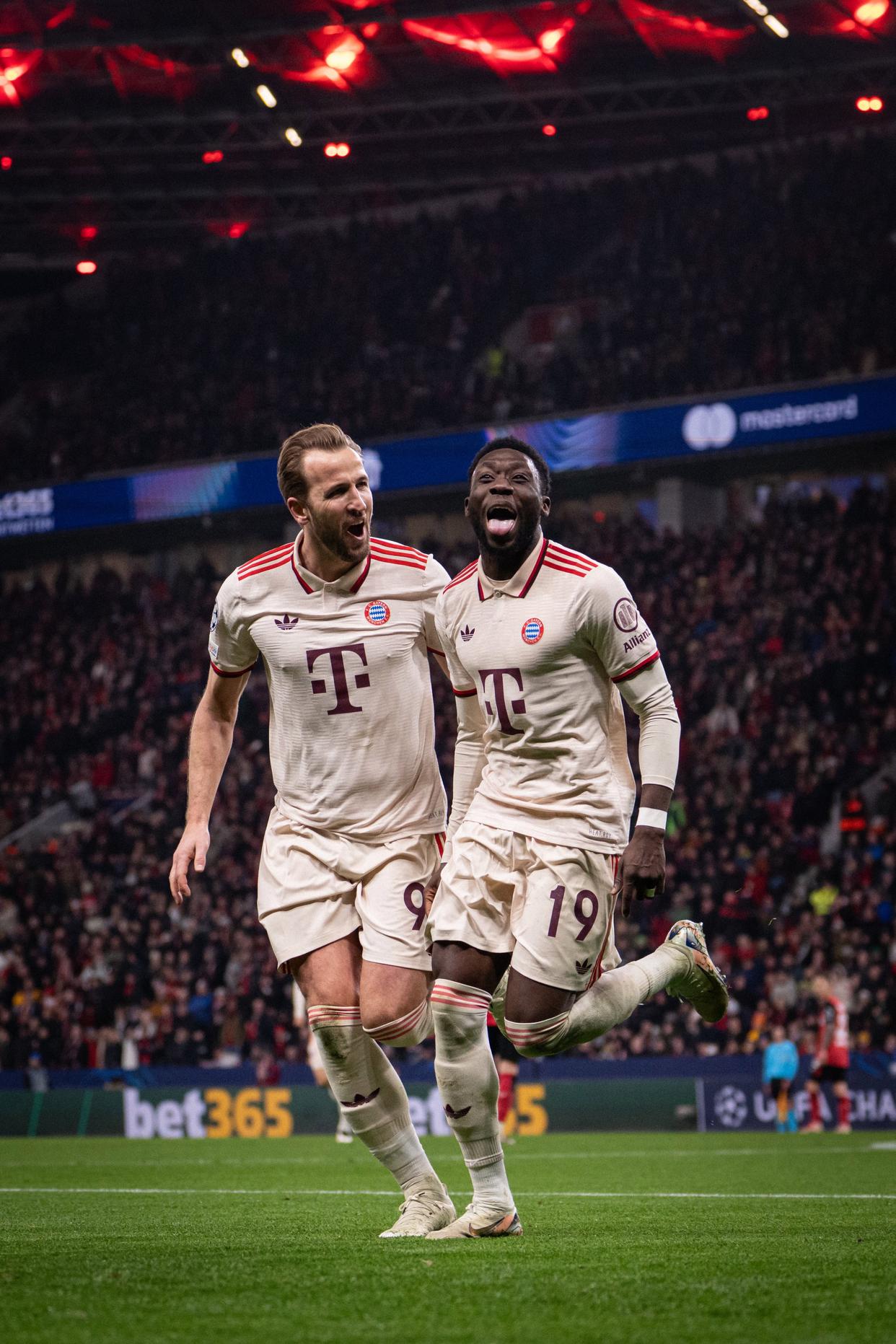 Rookie连续十二场比赛得分超过战术调整，拜仁不断突破！爱游戏官方平台